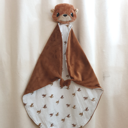 Doudou loutre couverture