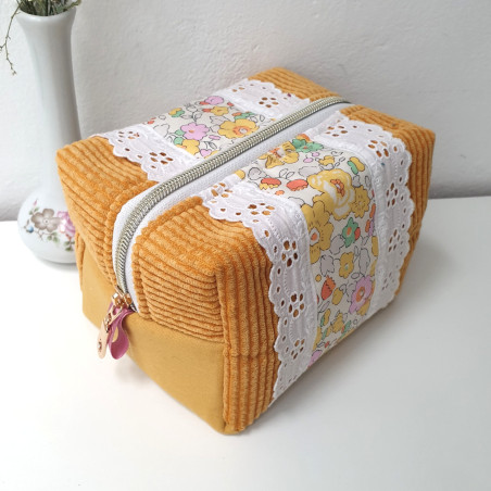 Trousse velours moutarde taille M