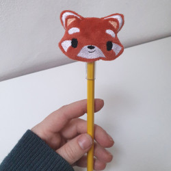 Embout de crayon panda roux