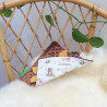 Doudou plat hibou brodé de feuilles fabriqué en Provence