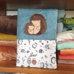 Housse de carnet de santé brodé hérissons