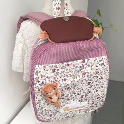 Sac à dos loutre et son bébé crèche et maternelle personnalisable prénom brodé fabriqué en Provence