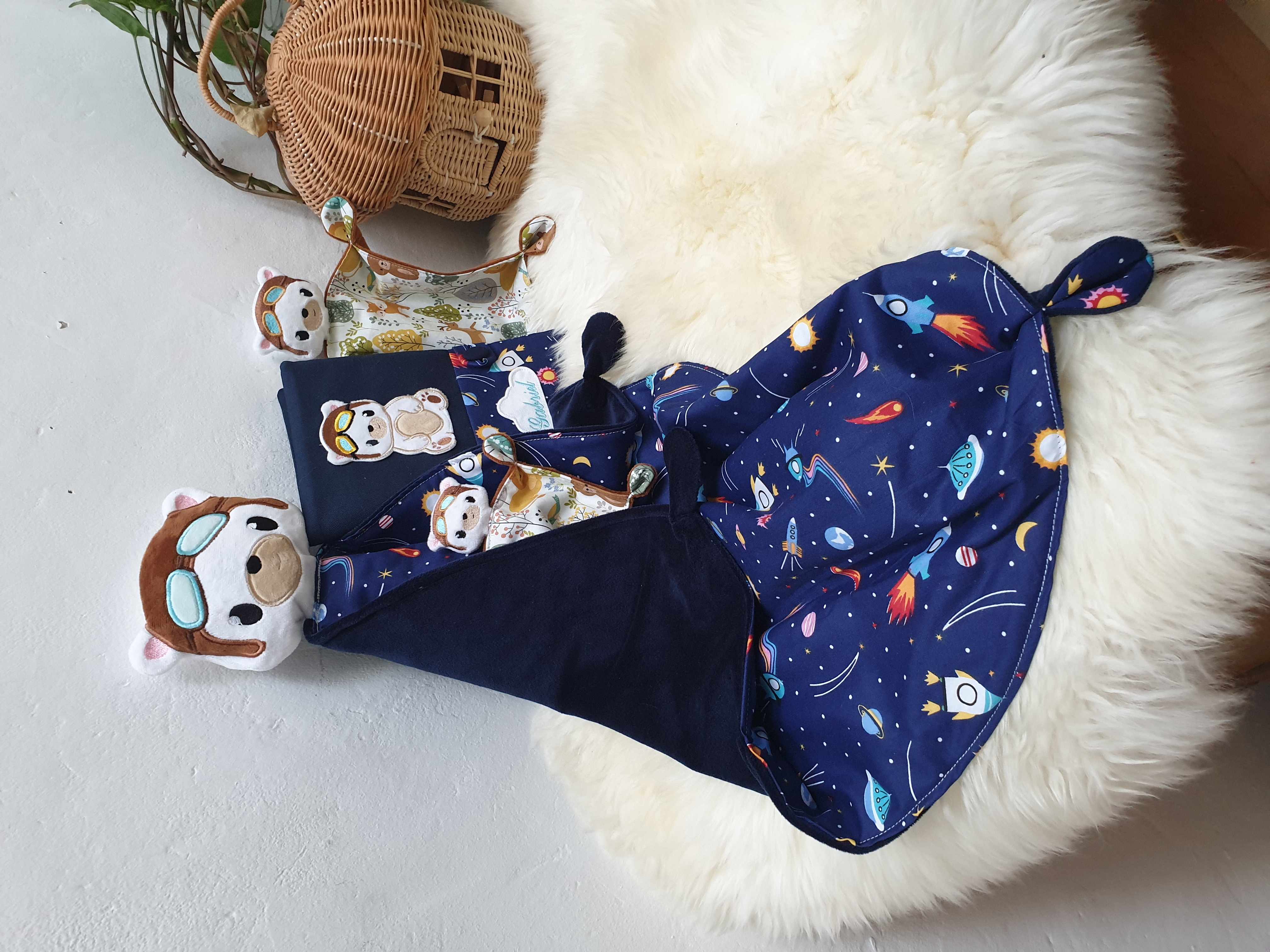 Ensemble ourson aviateur