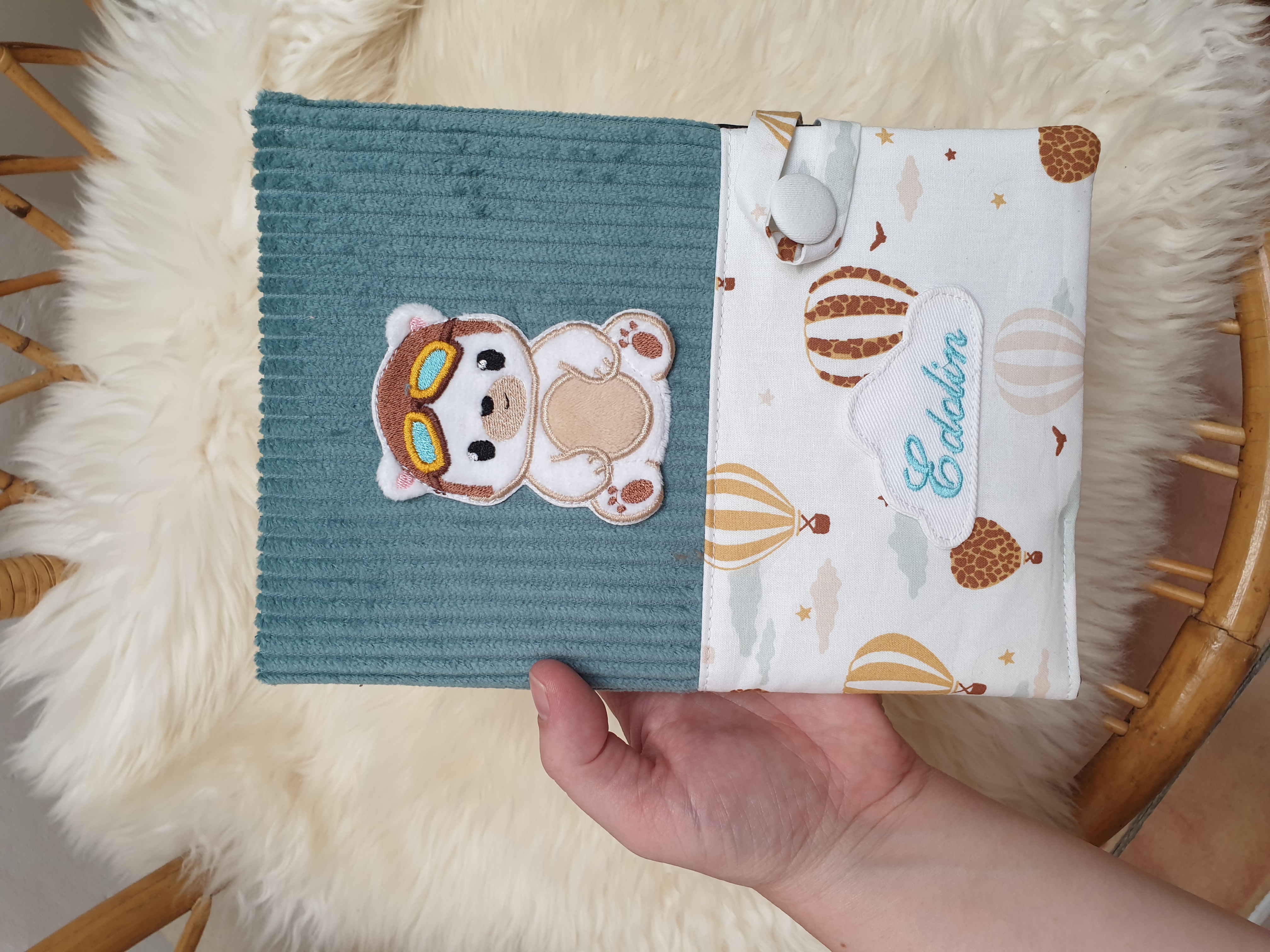 Carnet de santé ourson aviateur